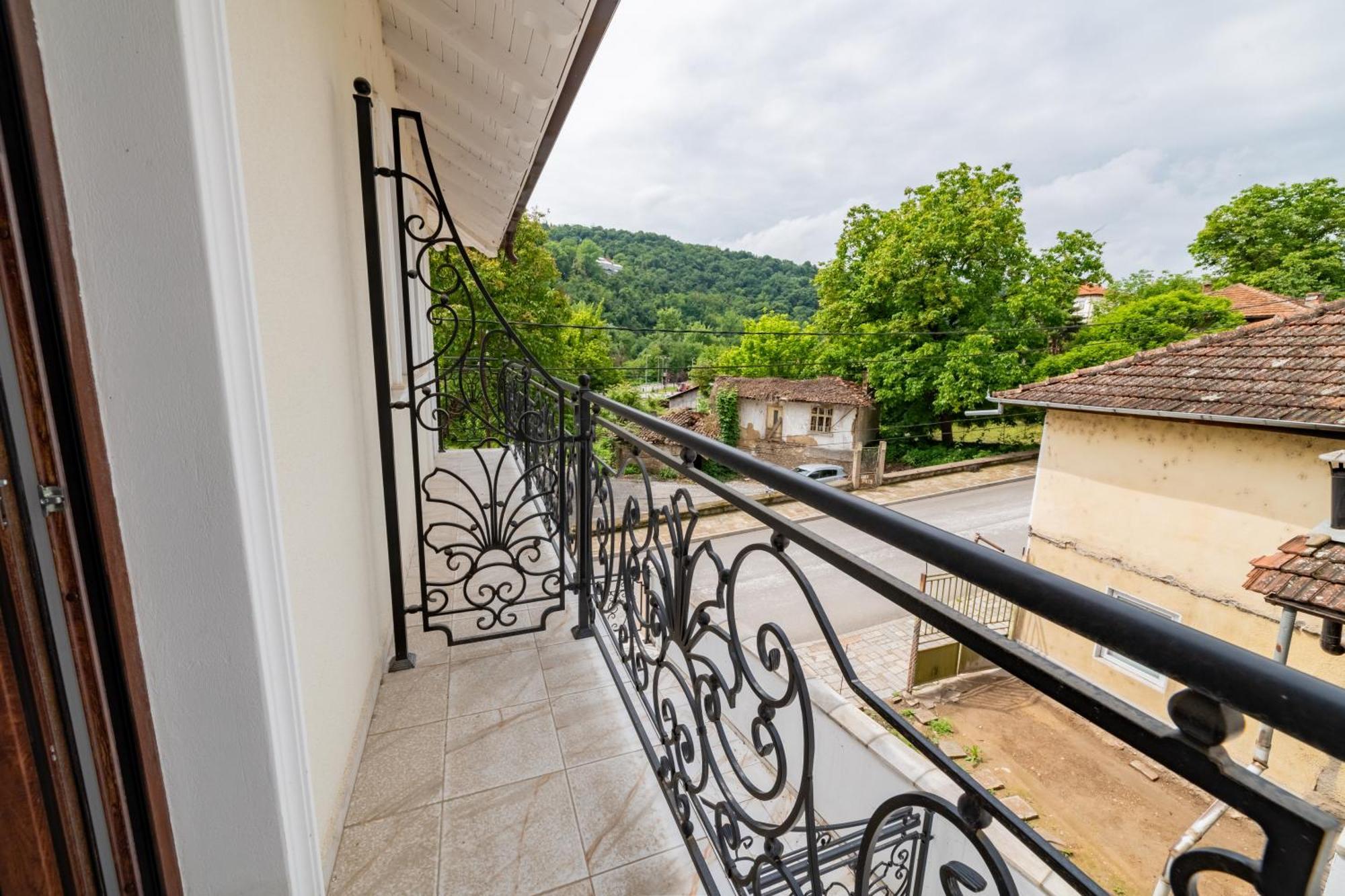 Ариа Hotel Veliko Turnovo Bagian luar foto